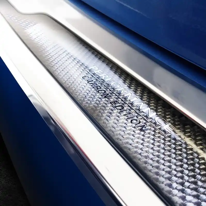 Originální Nerezový kryt prahu zadních dveří BMW X1 F48 (2015 - 2022) karbon - Avisa 2/44100