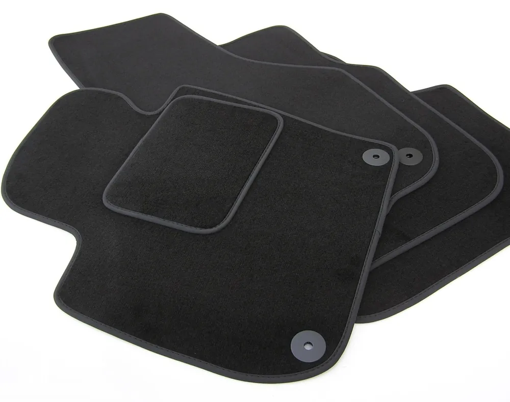 Novinka Textilní autokoberce Škoda Superb II (2008 - 2015) s fixací - STANDARD BLACK