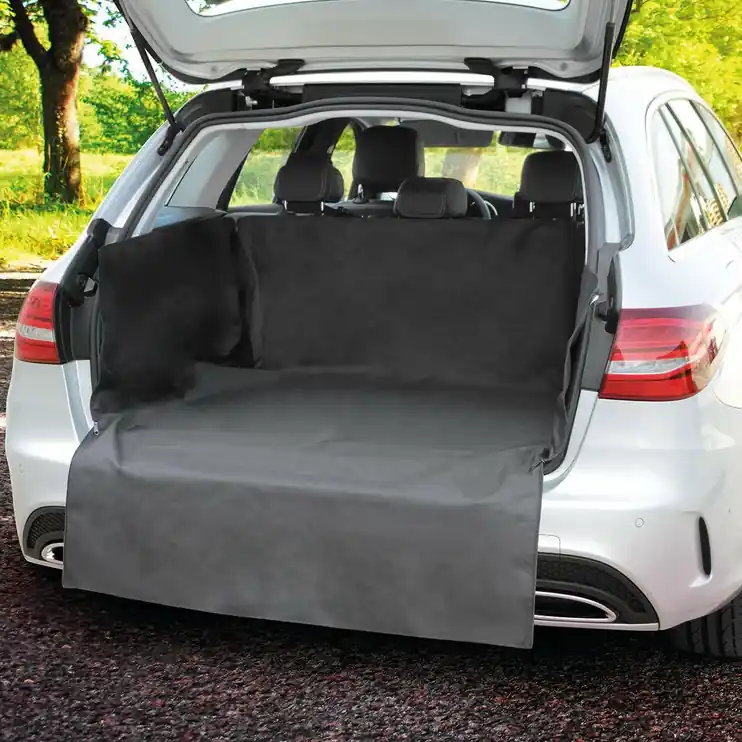 Ochranná plachta do kufru pro převoz psa LAMPA TRUNK PROTECTOR Nakupujte Hned