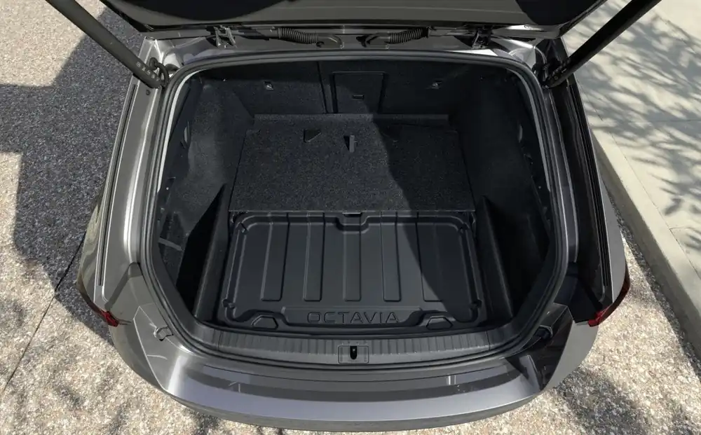 Dokud Zásoby Vydrží Škoda Octavia IV combi - plastová vana do zavazadlového prostoru