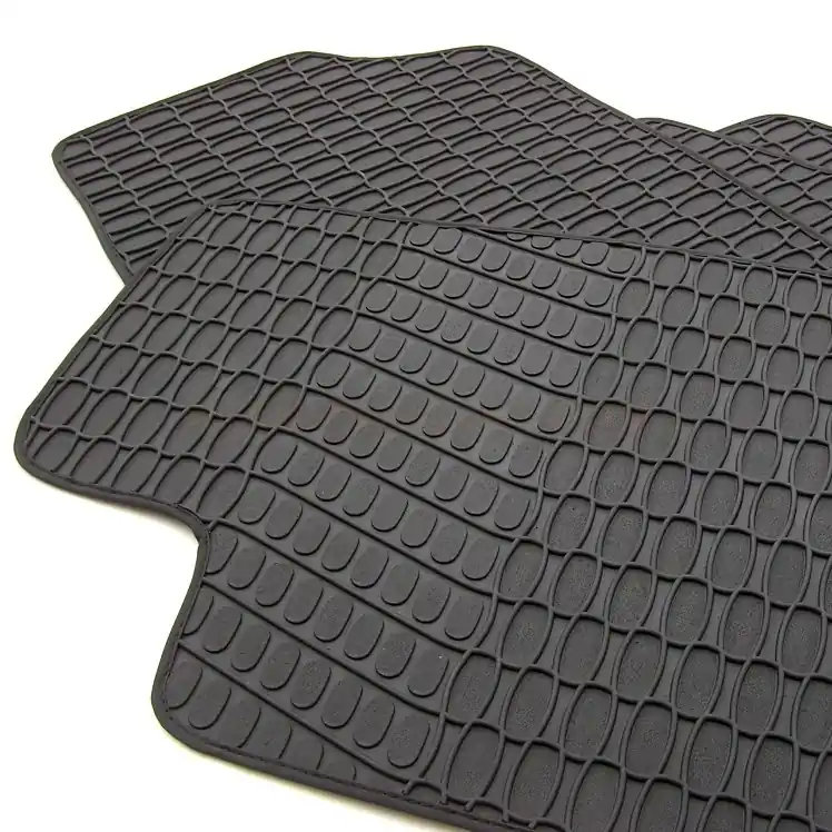Cenově Výhodný Gumové autokoberce Volkswagen Touran I (2003 - 2006) s fixací - černé