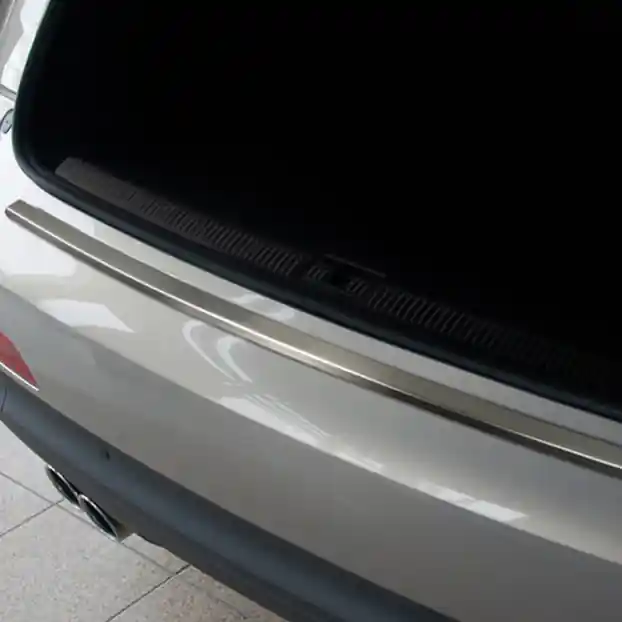 Sezónní Sleva Nerezový kryt prahu zadních dveří Audi Q3 (2011 - 2018) - Avisa 2/35506