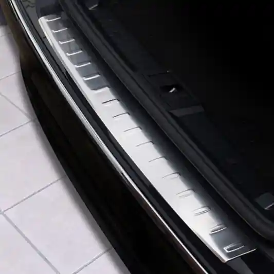 Nerezový kryt prahu zadních dveří Mercedes Benz E W211 Sedan (2002 - 2009) - Avisa 2/35660 Dokud Zásoby Vydrží