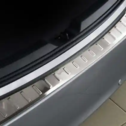 Nerezový kryt prahu zadních dveří Toyota Verso (2009 - 2012) - Avisa 2/35710 Zlevněný