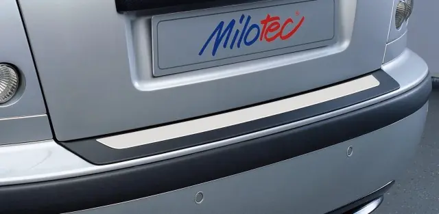 Kryt prahu kufru Škoda Octavia I (1996 - 2010) - černo/stříbrný - Milotec Tovární Cena